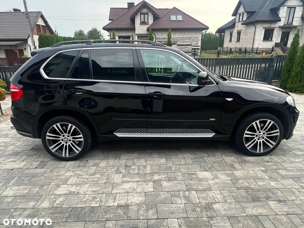 BMW X5 4.8i - 3