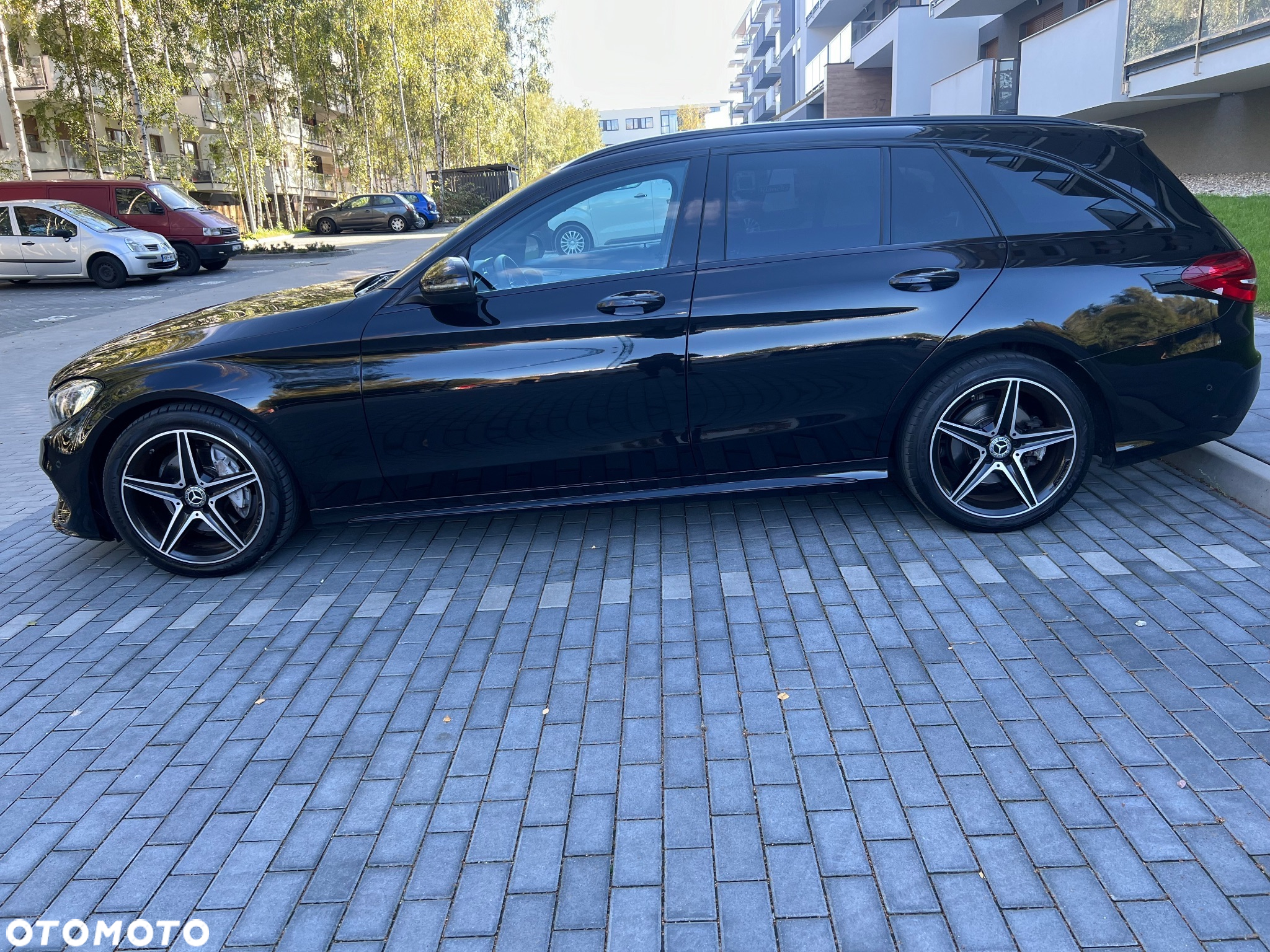 Mercedes-Benz Klasa C 180 (BlueTEC) d T AMG Line - 18