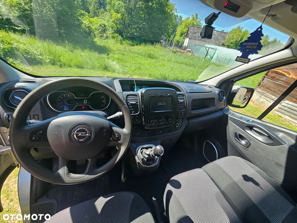 Opel Vivaro - 15