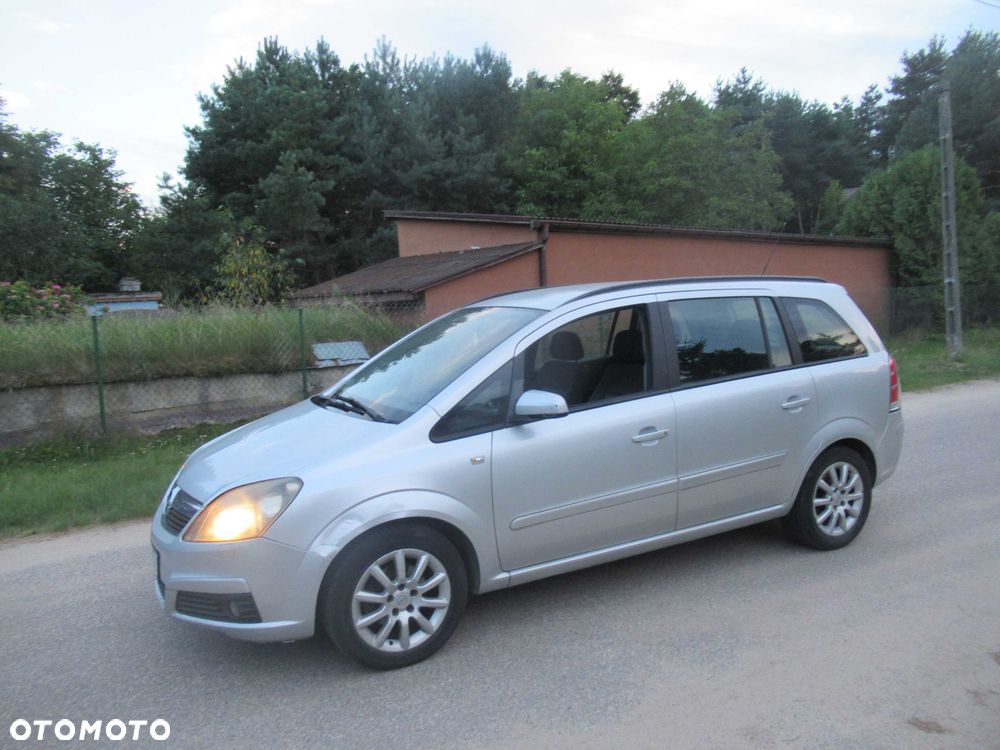 Opel Zafira - 3