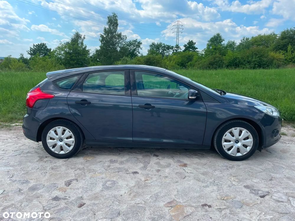 Ford Focus 1.6 TDCi Ambiente - 4
