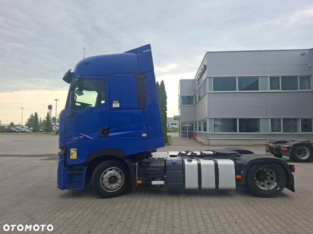 Renault T-HIGH - 3