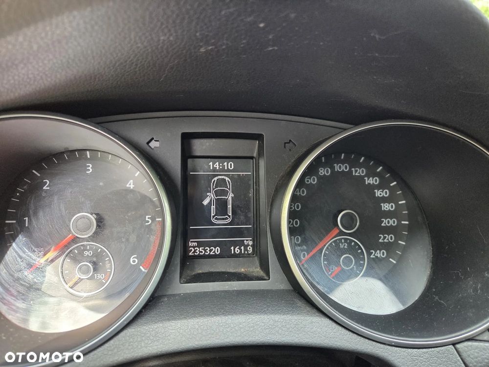Volkswagen Golf - 8