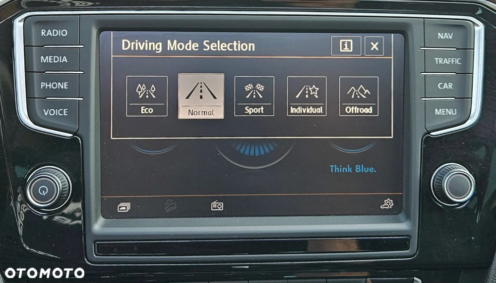 Volkswagen Passat Alltrack 2.0 TDI SCR 4Motion DSG (BMT) - 19