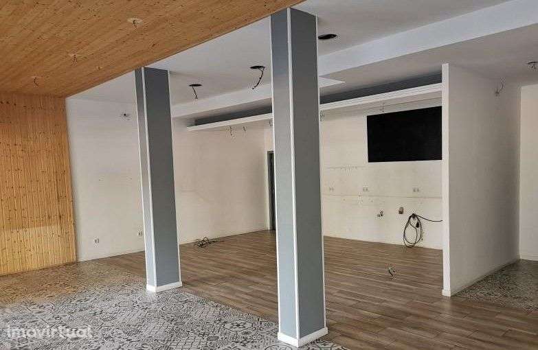 Loja na Zona Norte de Almeirim com possibilidade de esplanada - Grande imagem: 2/3