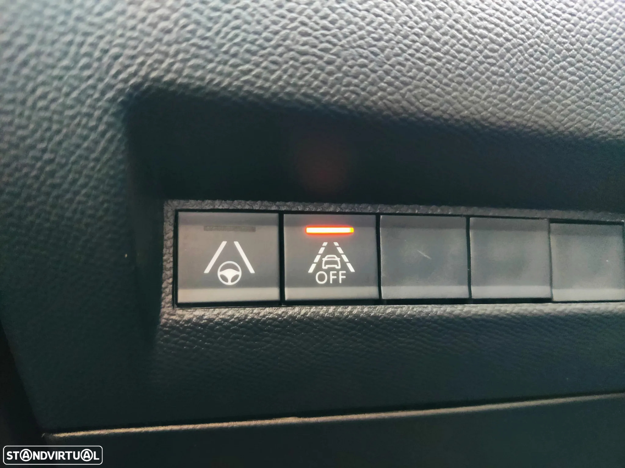 Peugeot e-208 50 kWh GT - 33