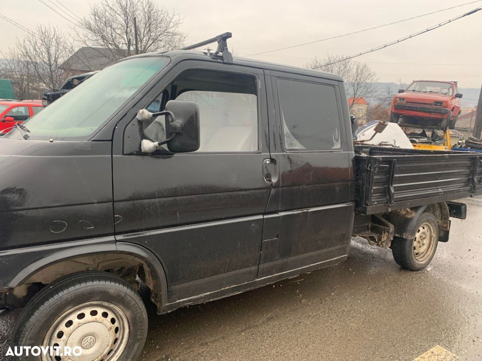 Dezmembrez Volkswagen T4, anul 1997, 2.4 diesel, volan pe stanga - 1