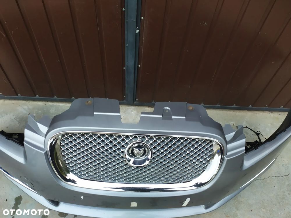 Zderzak Przód Przedni  Kompletny Jaguar XF - 6