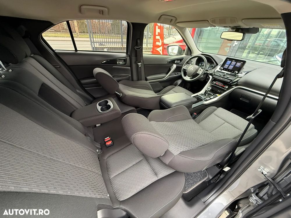 Mitsubishi Eclipse-Cross 4WD Intro Edition - 26