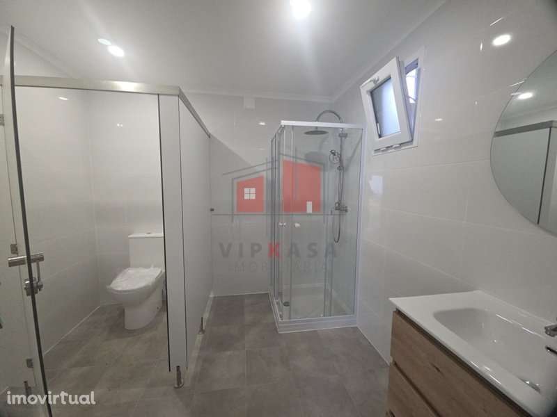 Armazém de 147 m2 para arrendamento - Grande imagem: 4/6