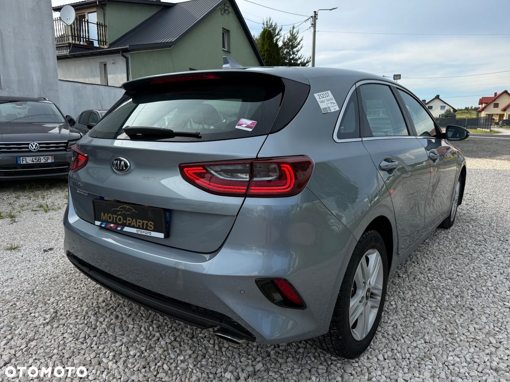 Kia Ceed - 6
