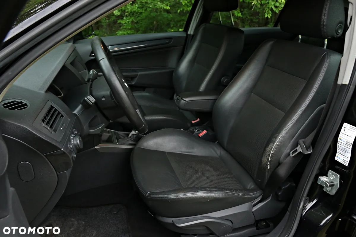 Opel Astra 2.0 Turbo Sport - 29