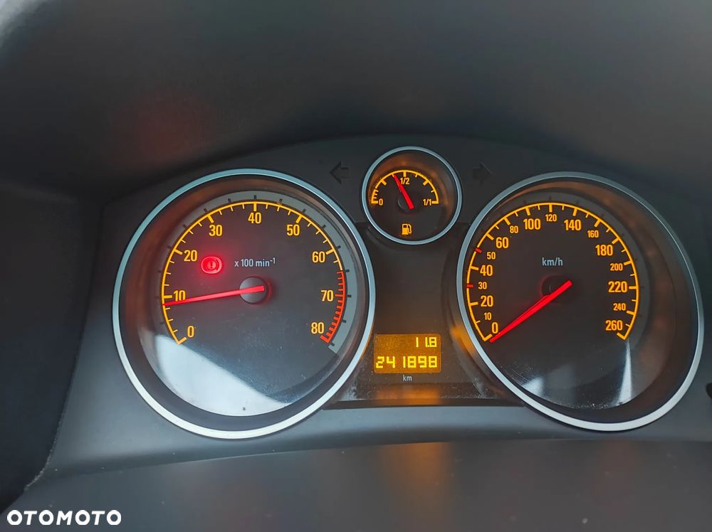 Opel Astra 1.6 Edition - 11