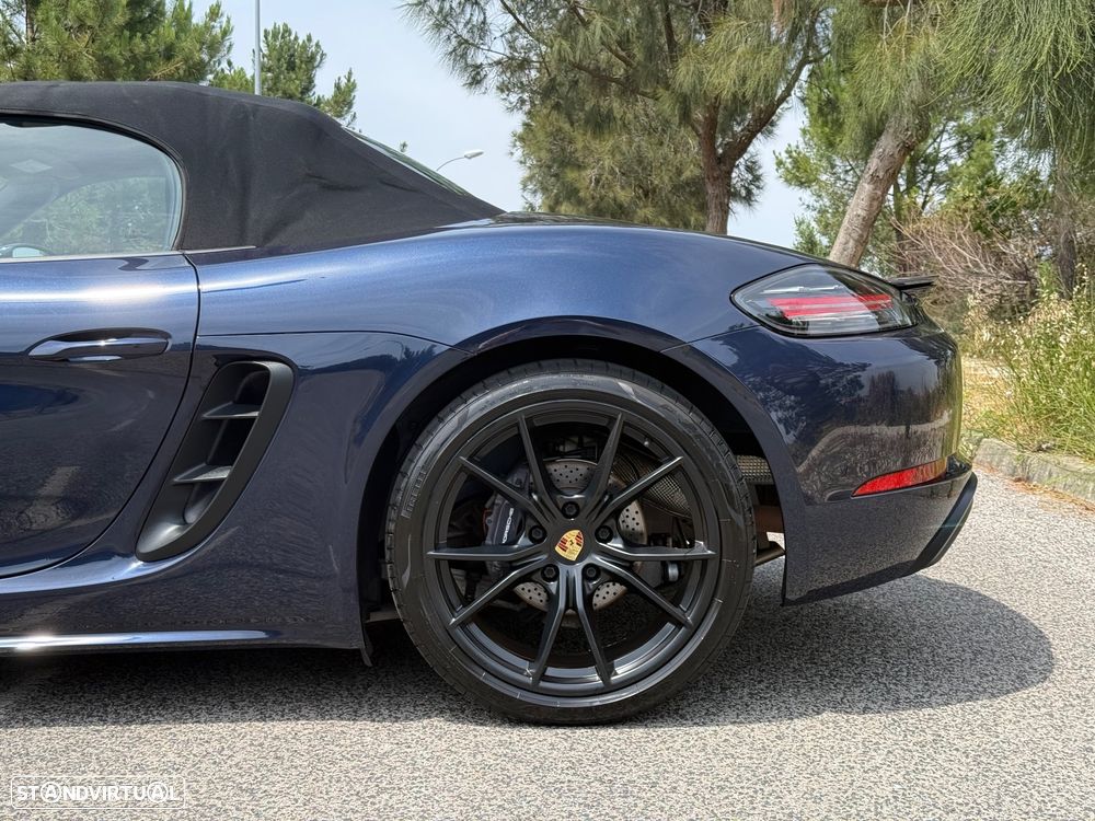 Porsche 718 - 18