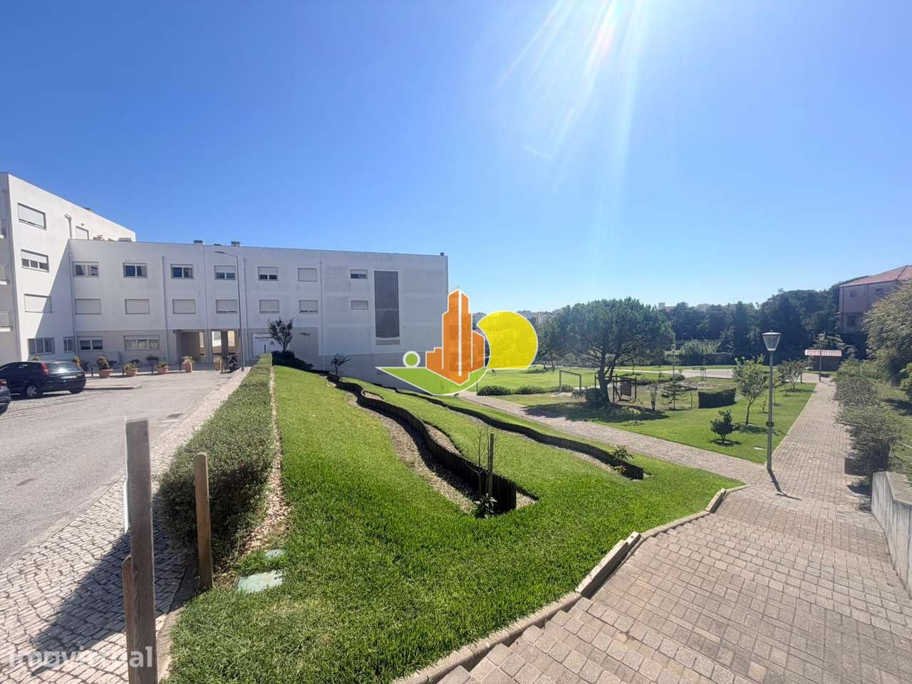 T0 com parqueamento - Grande imagem: 2/19