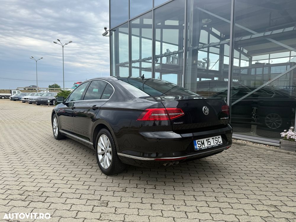 Volkswagen Passat 2.0 TDI DSG Highline - 3