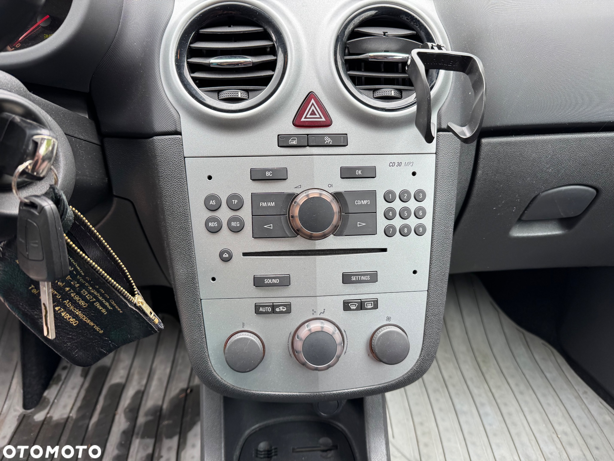 Opel Corsa - 11