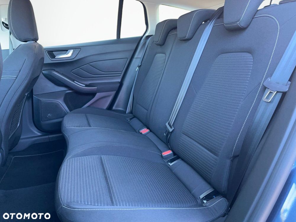 Ford Focus 1.0 EcoBoost Titanium X - 14