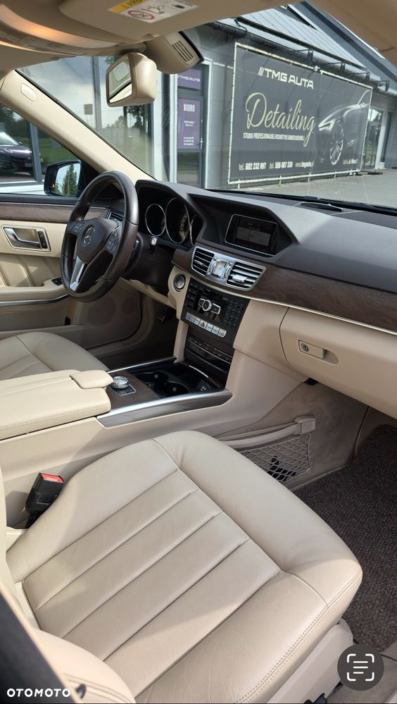 Mercedes-Benz Klasa E 300 4-Matic Elegance - 9