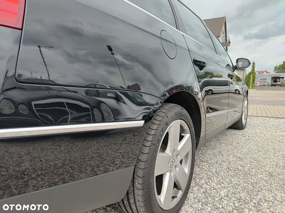 Volkswagen Passat 2.0 TDI DPF DSG Highline - 9