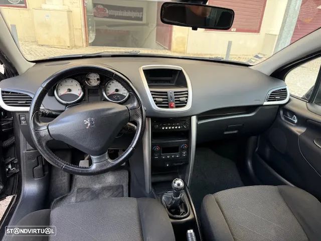 Peugeot 207 SW 1.4 Trendy - 19