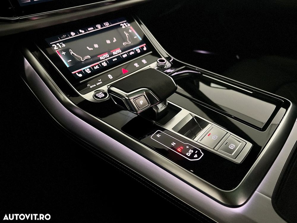 Audi Q8 SUV TFSI e quattro 290 kW tiptronic - 12
