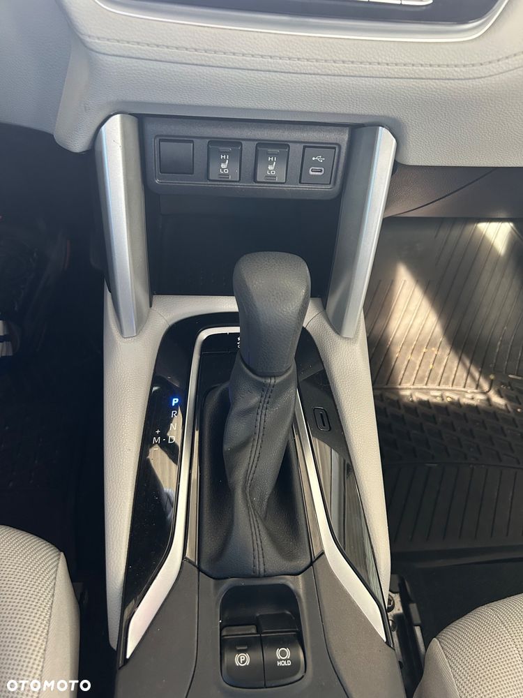 Toyota Corolla Cross - 16