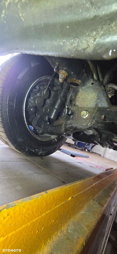 Mercedes-Benz Sprinter - 25