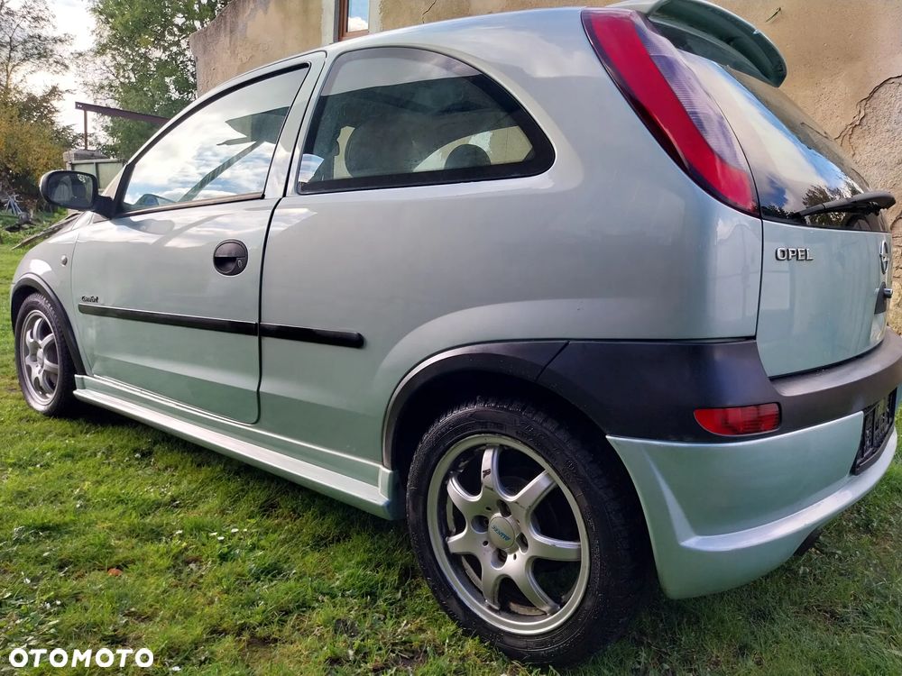 Opel Corsa 1.4 16V Automatik Color Edition - 9