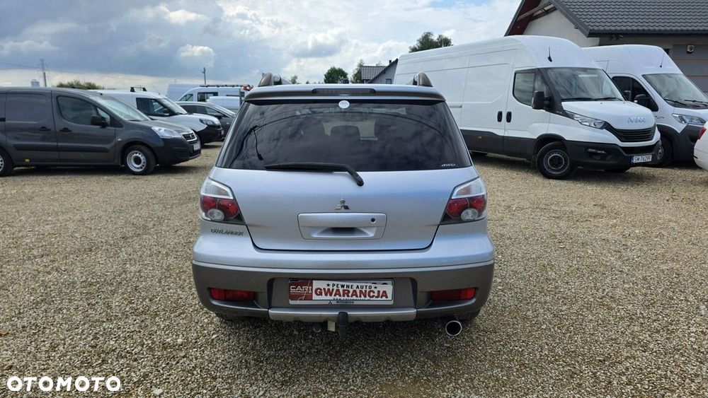 Mitsubishi Outlander - 6