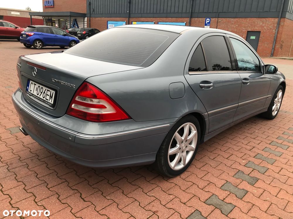 Mercedes-Benz Klasa C 200 Kompressor Avantgarde Sport Edition - 3