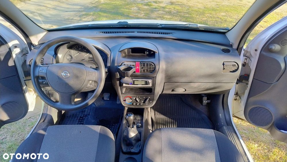 Opel Combo Tour Essentia - 16