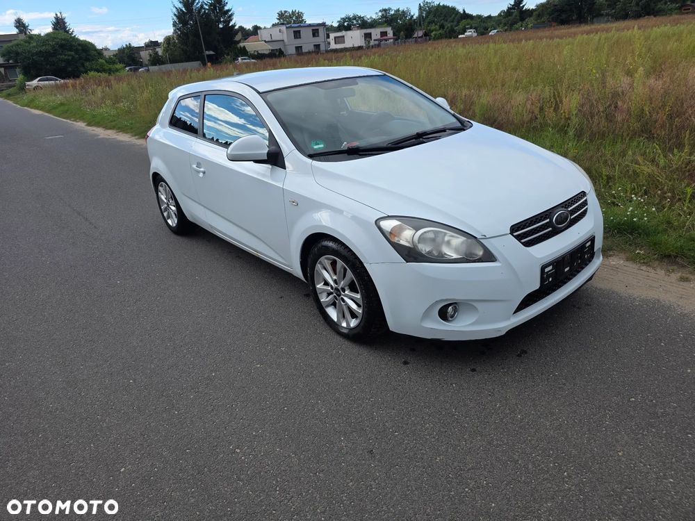 Kia ProCeed 2.0 CRDi EX - 2