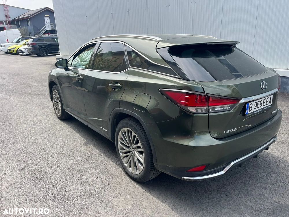 Lexus Seria RX - 7
