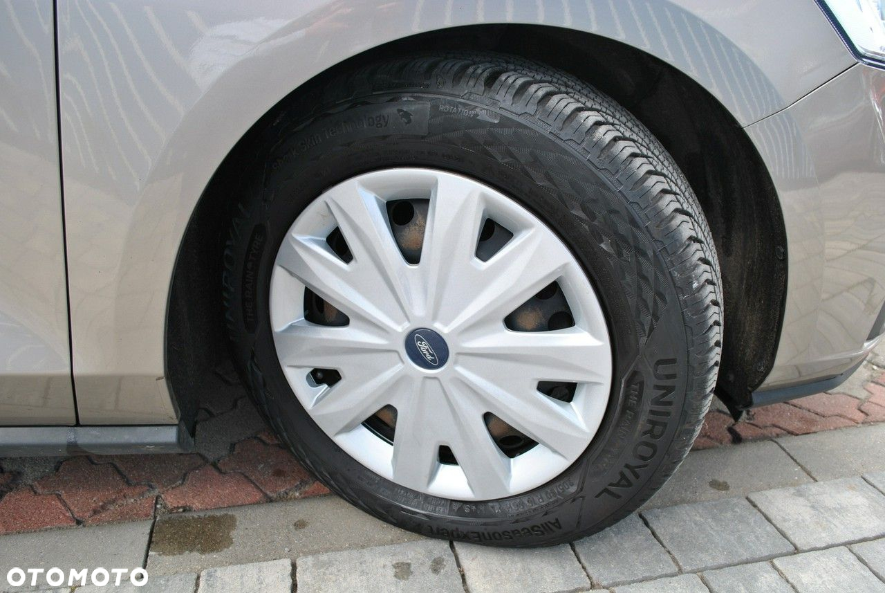 Ford Focus 1.0 EcoBoost Trend - 26