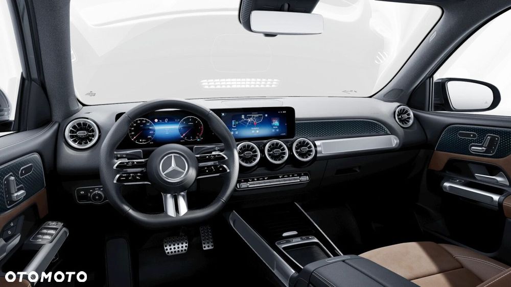 Mercedes-Benz GLB - 25