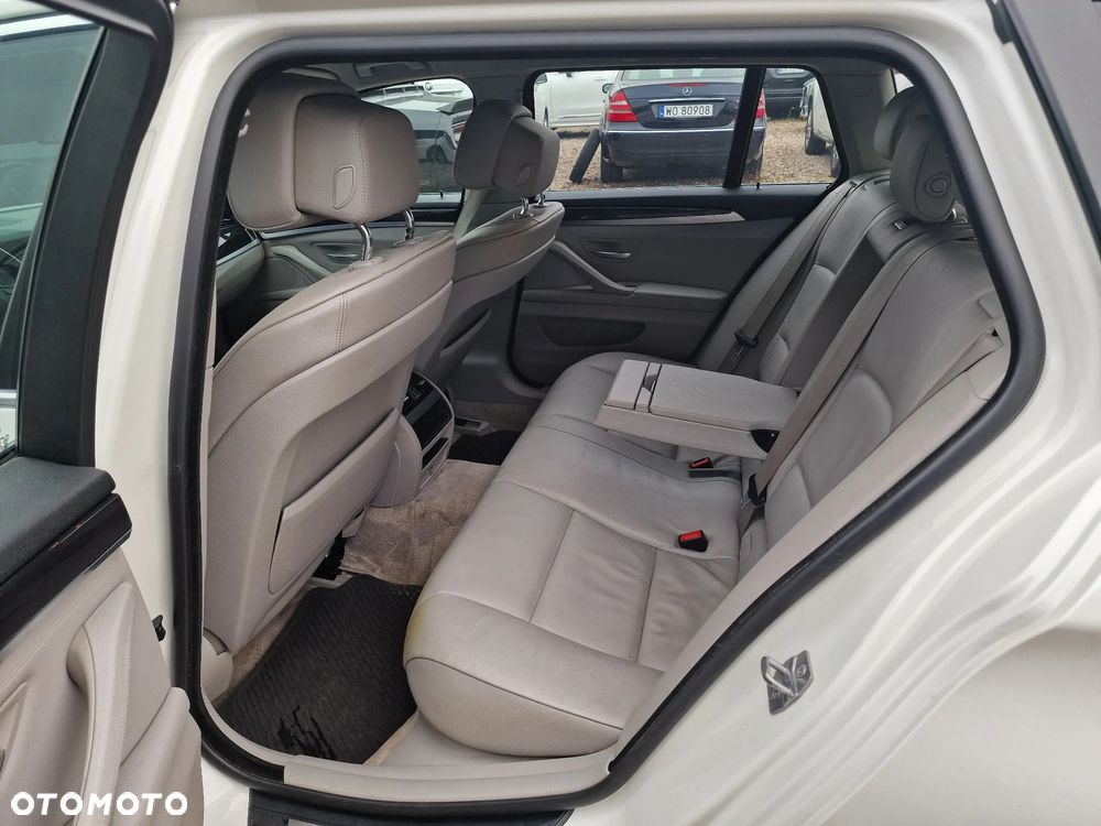 BMW Seria 5 520d Edition Fleet Lifestyle - 14