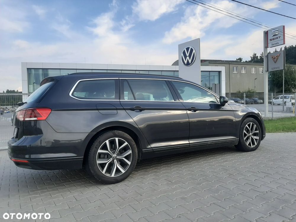 Volkswagen Passat 2.0 TDI EVO Business DSG - 39