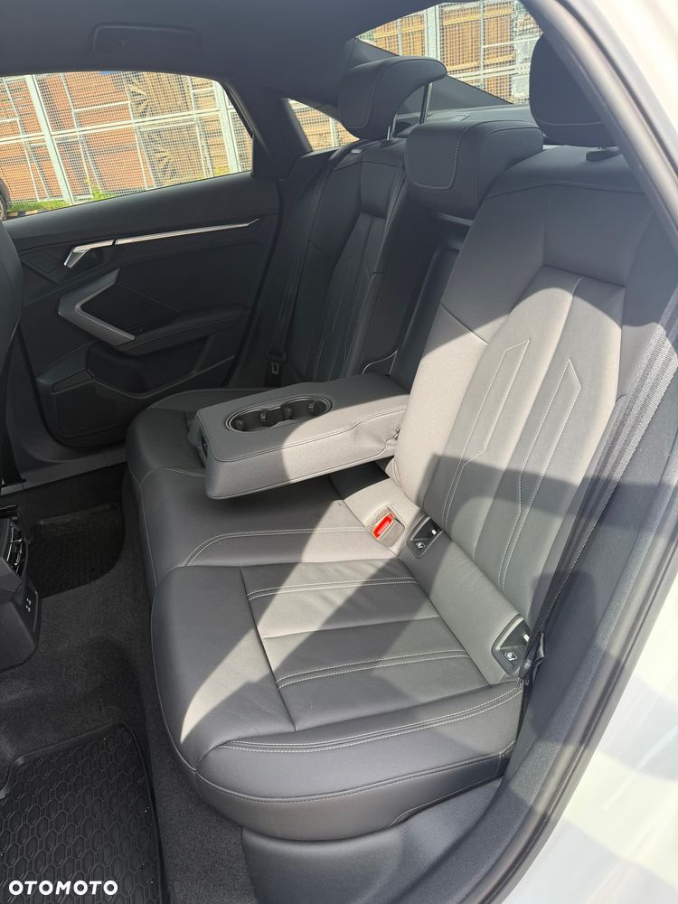 Audi A3 Limousine 30 TFSI S tronic S line - 15