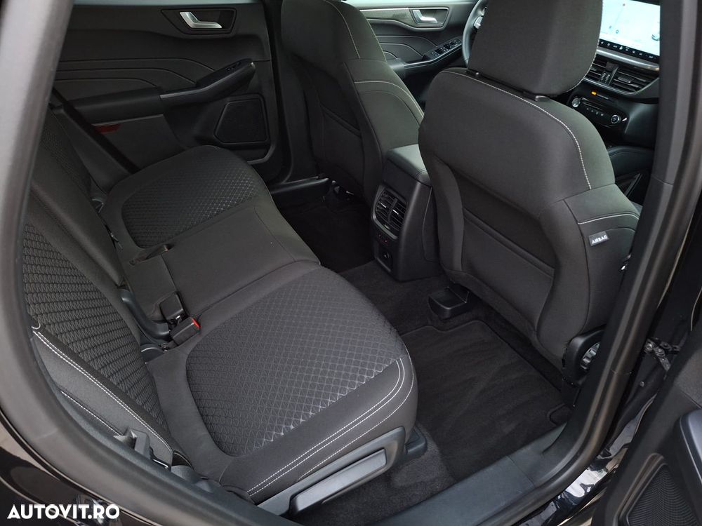 Ford Kuga - 13