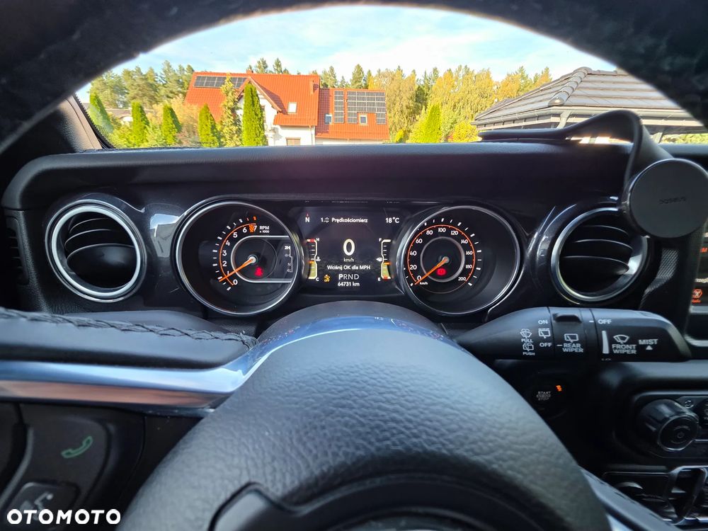 Jeep Wrangler - 8