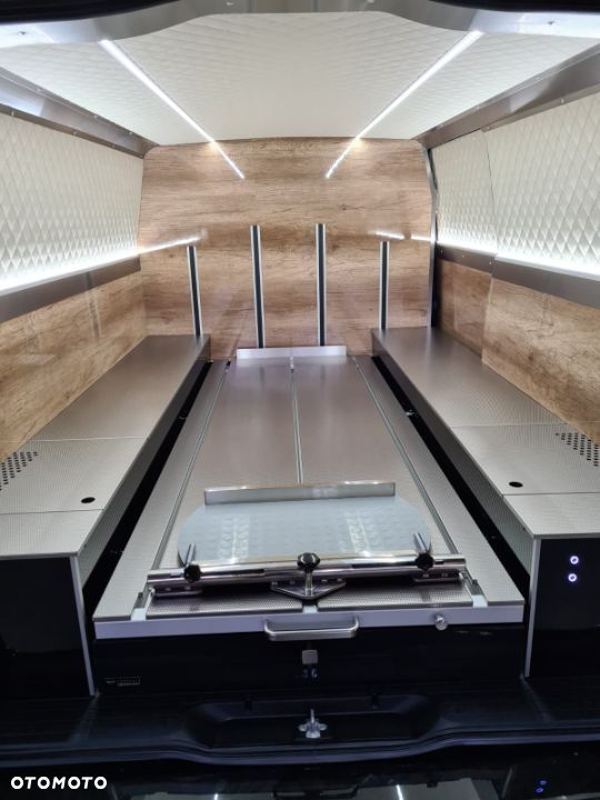 Zabudowa funeralna karawan pogrzebowy Vito - 4