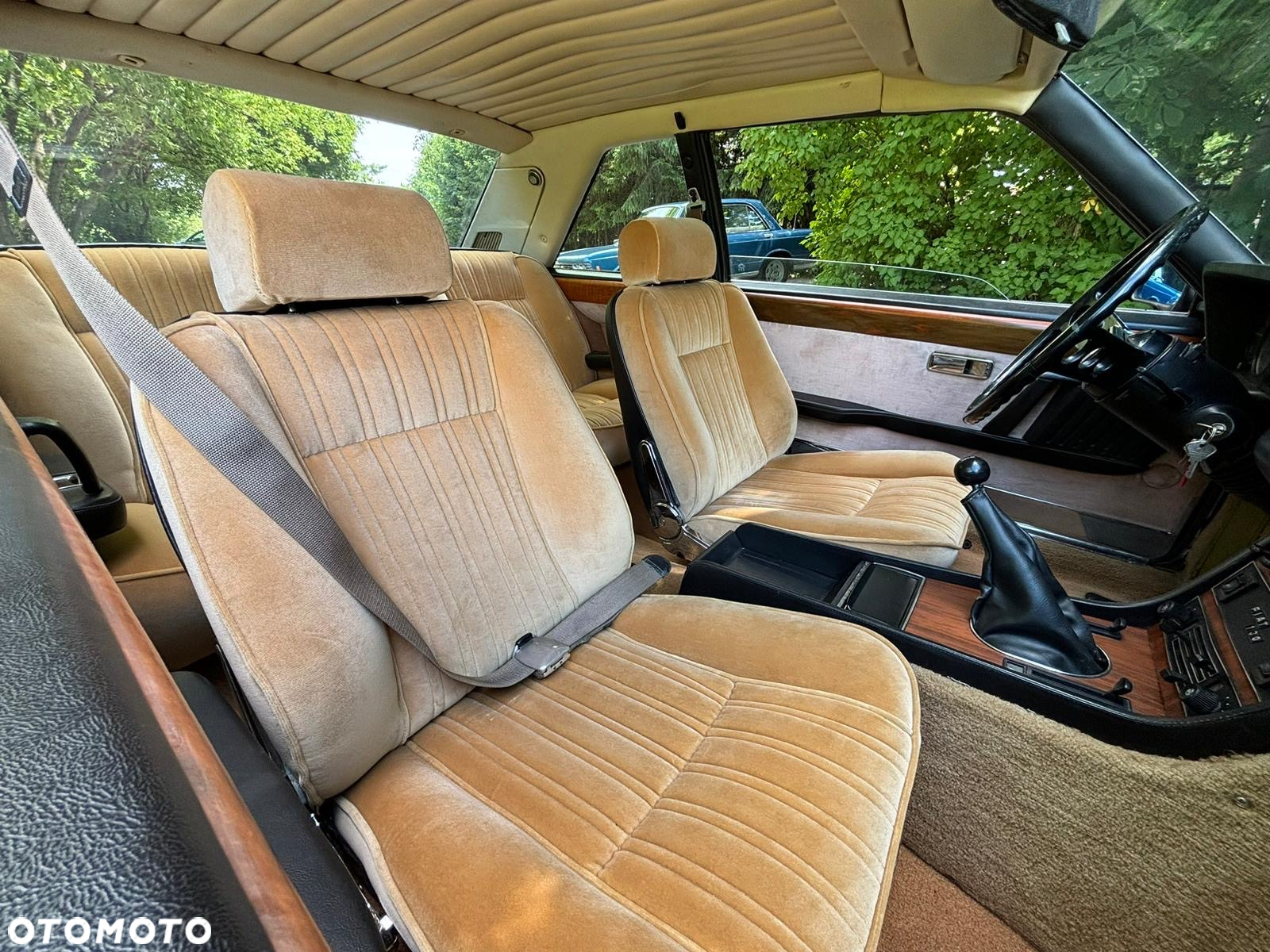 Fiat 130 - 24