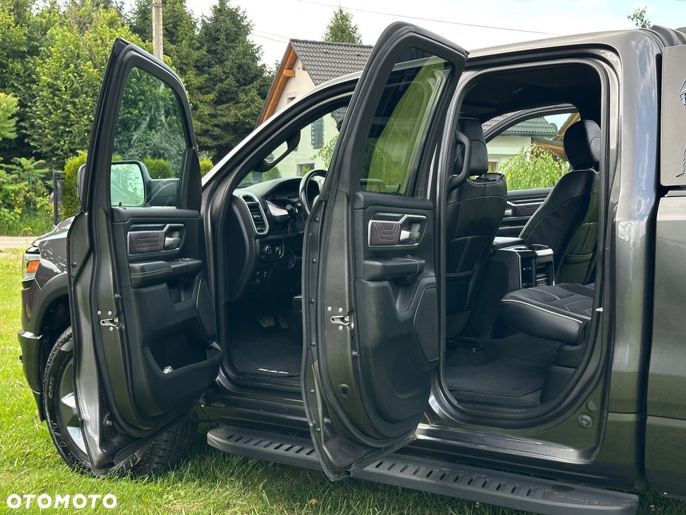 RAM 1500 5.7 Crew Cab Bighorn - 14