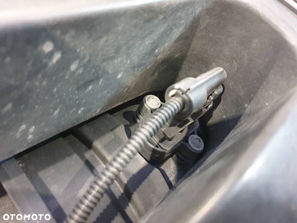 OBUDOWA FILTRA POWIETRZA MAN TGX I TGS 81084006107 - 6