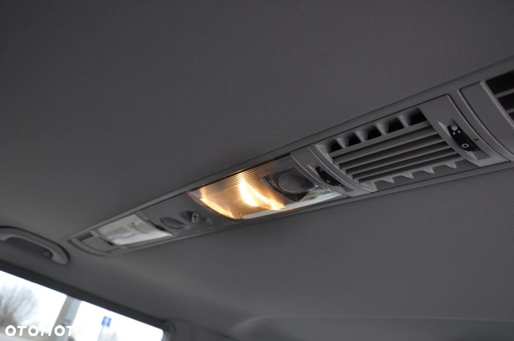 Volkswagen Caravelle L1 Comfortline - 6