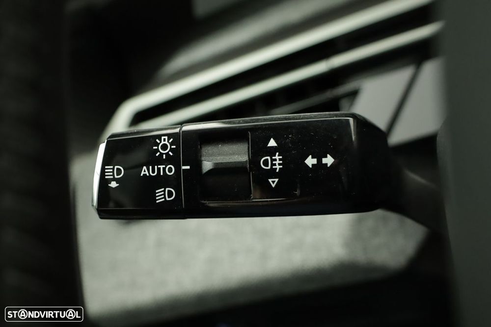 Peugeot 5008 1.2 Hybrid Allure e-DCS6 - 15