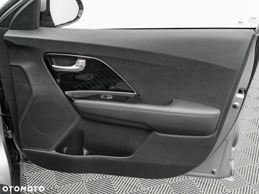 Kia Niro 64kWh L - 34