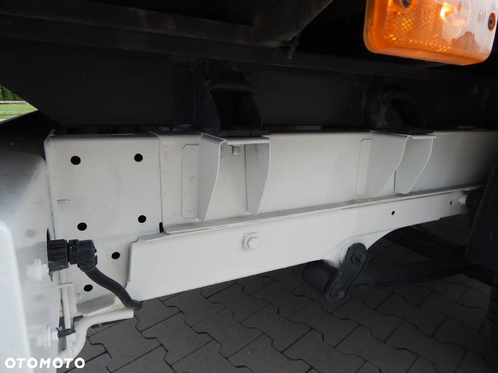 Peugeot Boxer_7-Osobowy_Max-Rama_Skrzynia_Paka - 13