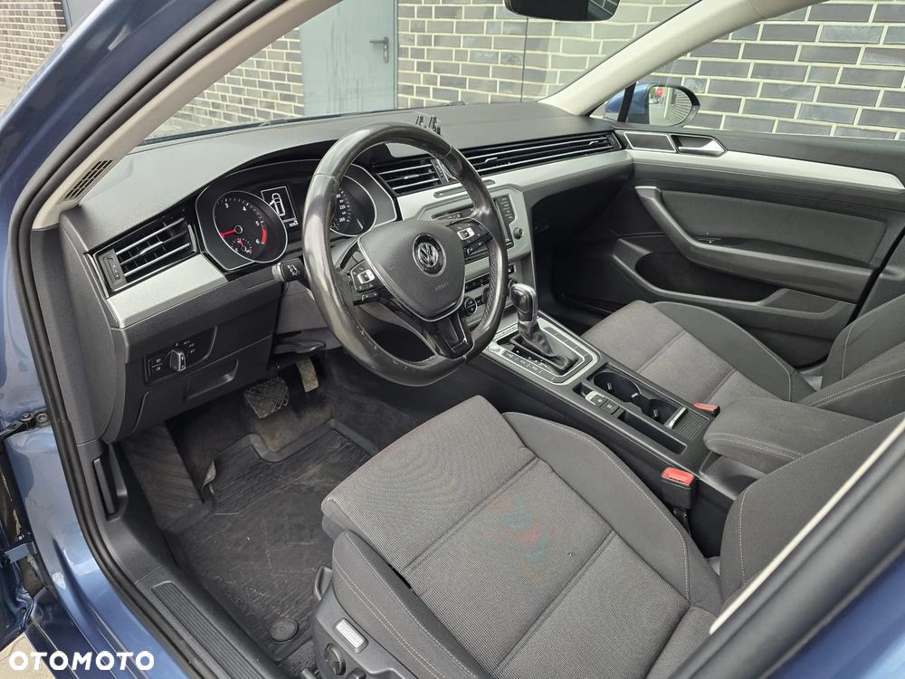 Volkswagen Passat 2.0 TDI SCR 4Motion DDG Highline - 40